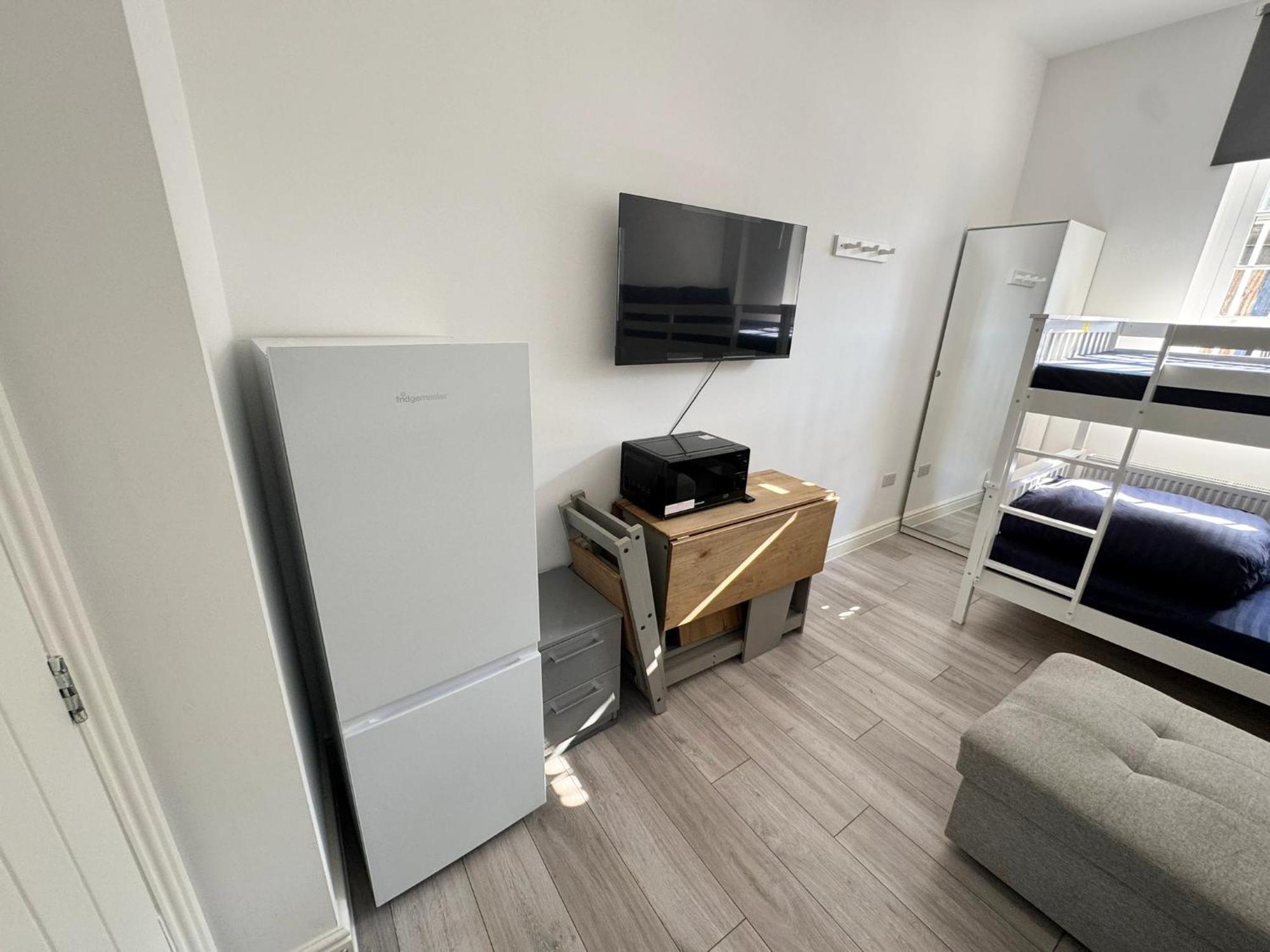 Willesden Green Budget Guesthouse ロンドン エクステリア 写真